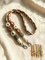 Macrame Phone Strap – Handmade Floral Cord for Everyday Use